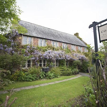 The Conigre Hotel Melksham Bagian luar foto