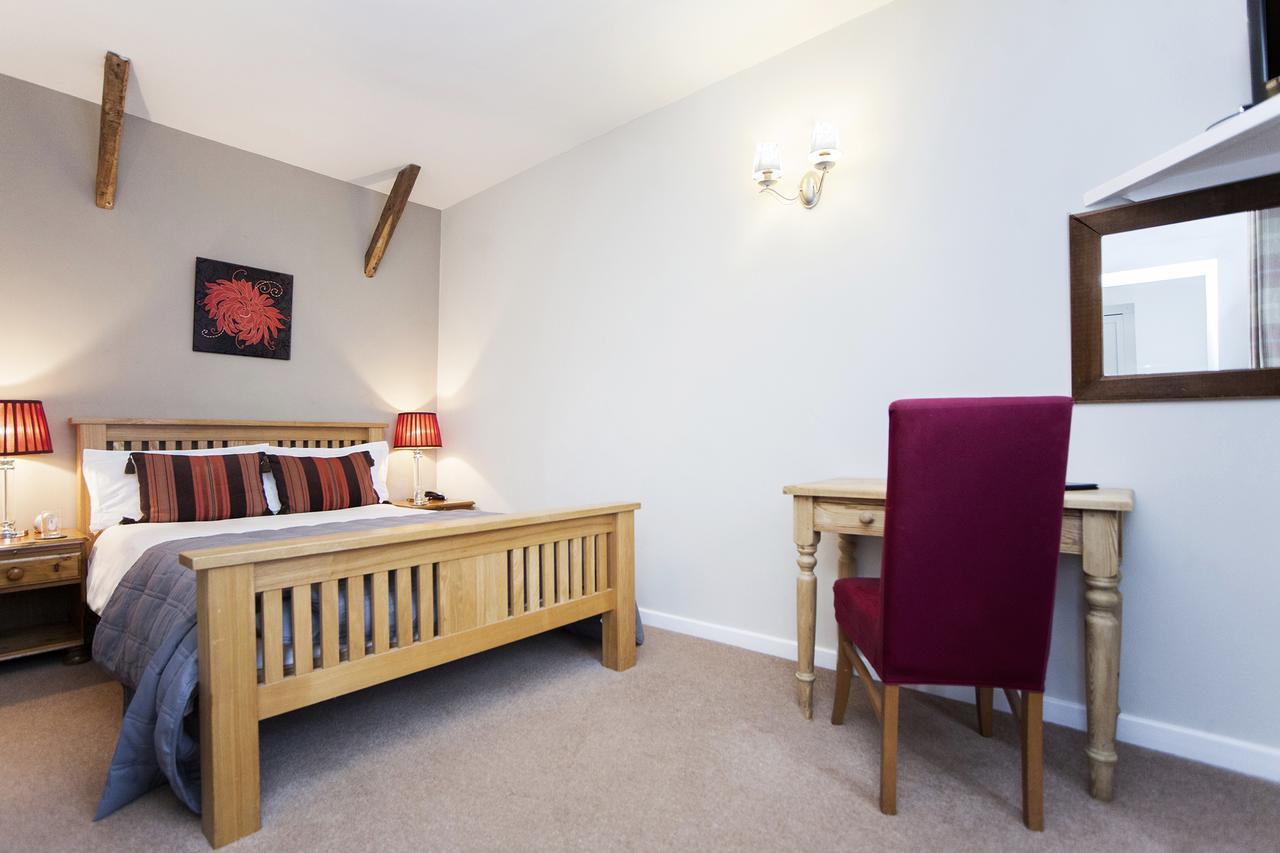 The Conigre Hotel Melksham Bagian luar foto