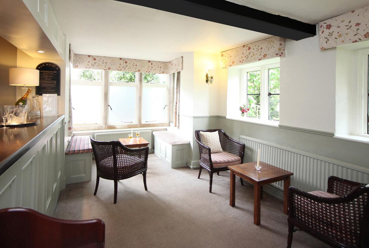 The Conigre Hotel Melksham Bagian luar foto